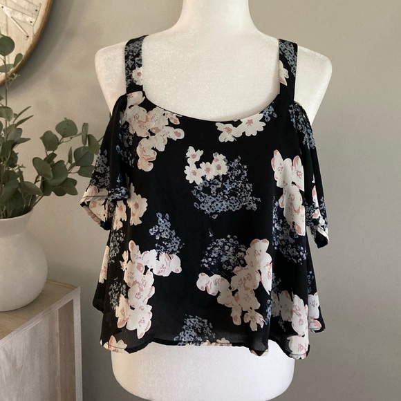 Wet Seal Tops - Wet Seal Floral Cold Shoulder Blouse